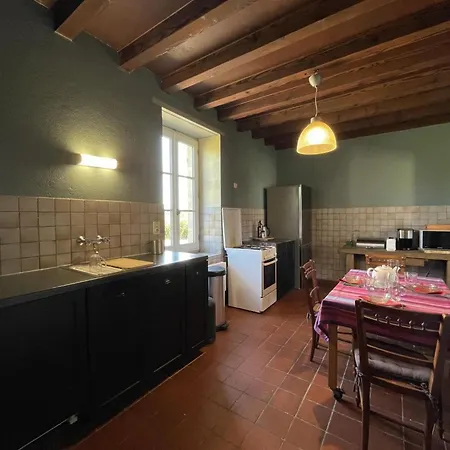 Grande Ferme Avec Piscine Privee Et Animaux Acceptes A Chappes - Fr-1-489-90