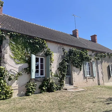 Grande Ferme Avec Piscine Privee Et Animaux Acceptes A Chappes - Fr-1-489-90 Landhaus Chappes (Allier)