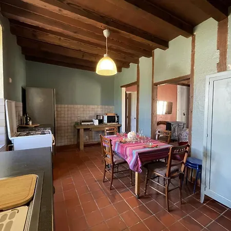 Landhaus Grande Ferme Avec Piscine Privee Et Animaux Acceptes A Chappes - Fr-1-489-90 *