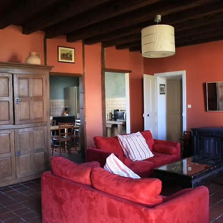 Grande Ferme Avec Piscine Privee Et Animaux Acceptes A Chappes - Fr-1-489-90 * Chappes (Allier)